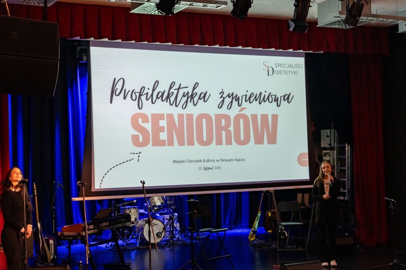 specjaliści dietetyki podczas wykładu 