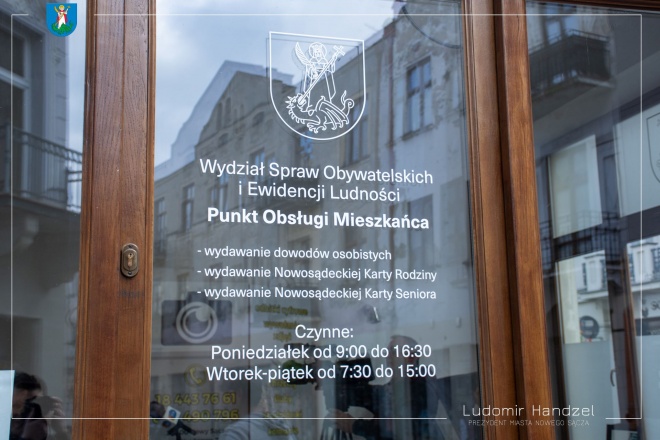 Wejście do Punktu Obsługi Klienta