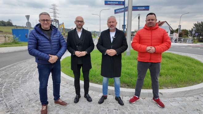 Nowe rondo na skrzyżowaniu gotowe