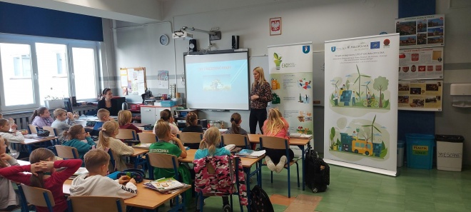 Pani Anna Olszak-Piętka pracownik Wydziału Komunlanej Obsługi Miasta 