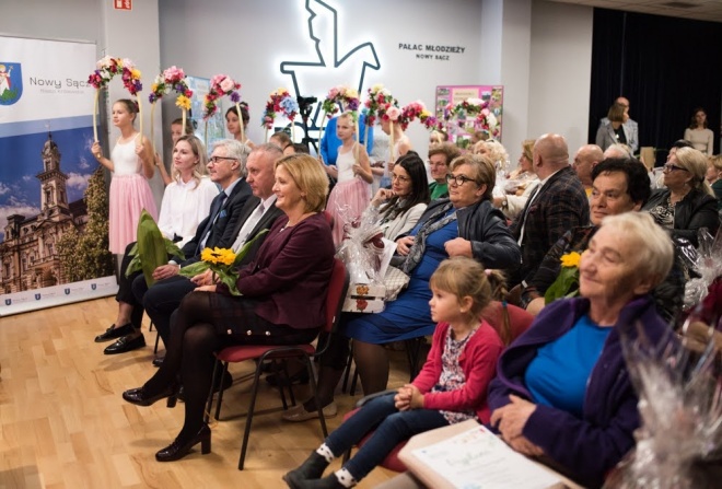 Zastępca Prezydenta Miasta Pani Magdalena Majka, Prezydent Miasta Pan Ludomir Handzel, Sekretarz Pan Piotr Lachowicz, Dyrektor Wydziału Komunalnej Obsługi Miasta Pani Magdalena Zychowicz