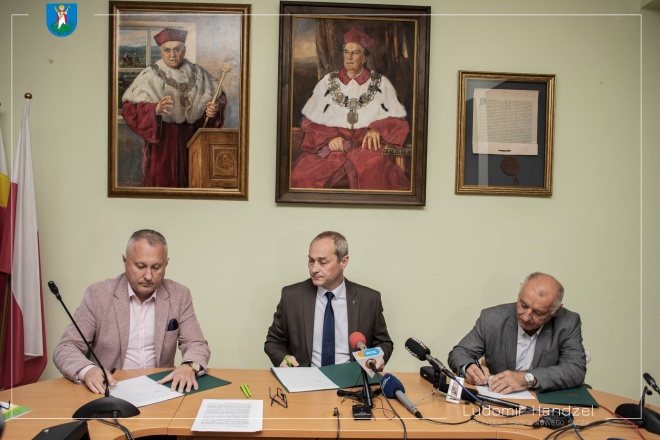 Prezydent Ludomir Handzel, Starosta Nowosądecki, Rektor PWSZ w Nowym Sączu.