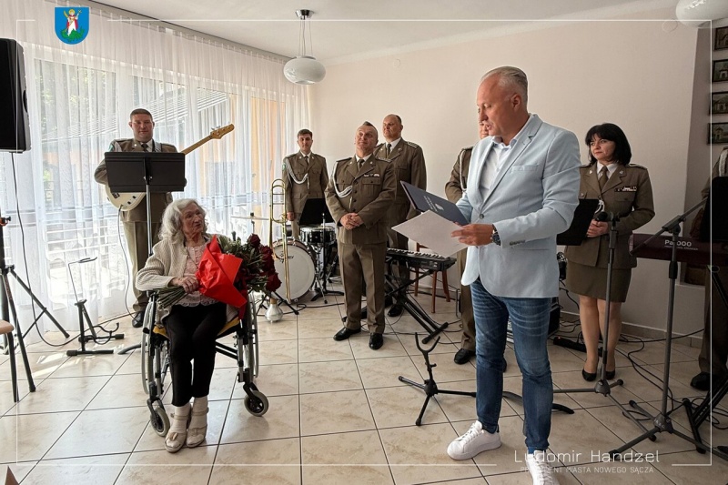 Prezydent Ludomir Handzel z wizytą u stulatki