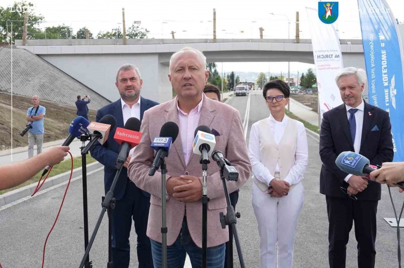 Prezydent Ludomir Handzel na otwarciu ulicy Krakowskiej