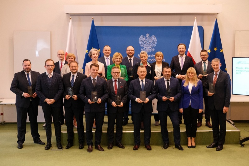 Zdjęcie grupowe ze wszystkimi uczestnikami wydarzenia.